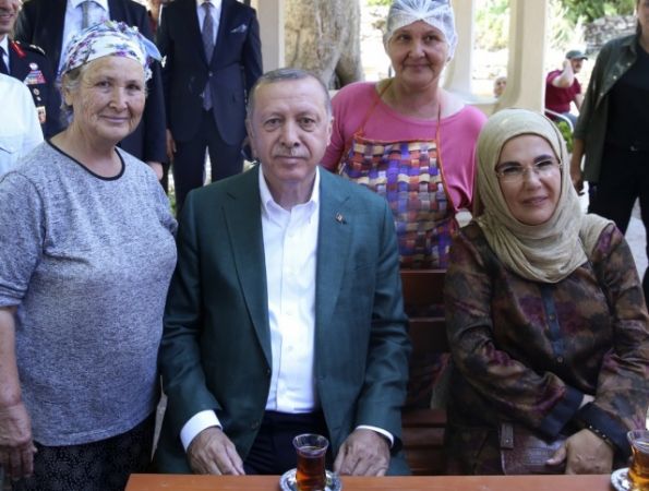 Cumhurbaşkanı Erdoğan, Stratonikeia Antik Kenti'ni gezdi 3