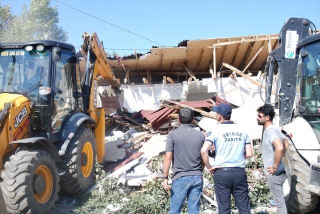 Beykoz'da orman arazisindeki kaçak yapılar yıkılıyor 6