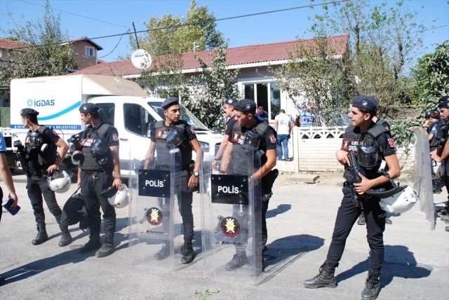 Beykoz'da orman arazisindeki kaçak yapılar yıkılıyor 7