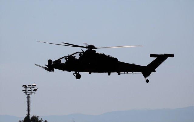 T-129 Atak tipi helikopterler gösterisi - TEKNOFEST İstanbul 2