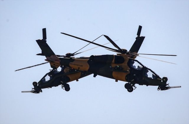 T-129 Atak tipi helikopterler gösterisi - TEKNOFEST İstanbul 8