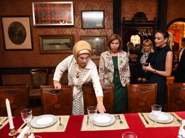 Emine Erdoğan, Bakü'deki Şirvanşah Müze Restoranı'nı ziyaret etti 2