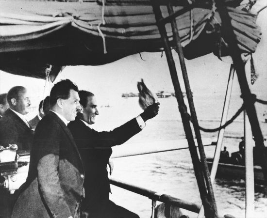 Büyük Önder Atatürk 81 yıldır özlemle anılıyor - Foto Galeri 2