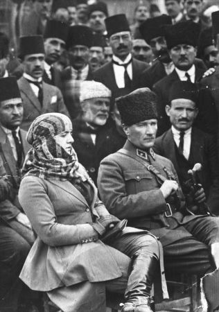 Büyük Önder Atatürk 81 yıldır özlemle anılıyor - Foto Galeri 7