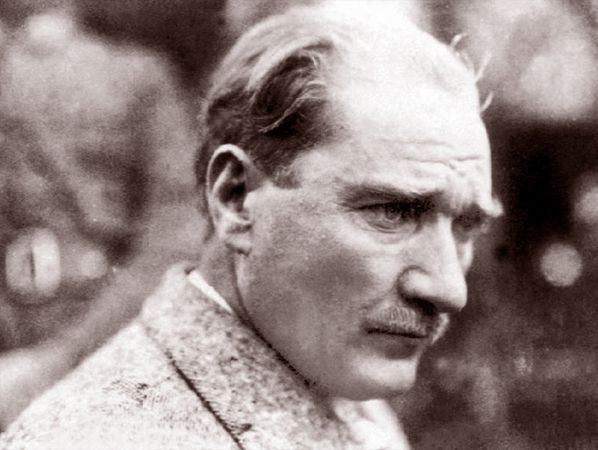 Büyük Önder Atatürk 81 yıldır özlemle anılıyor - Foto Galeri 8