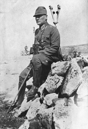 Büyük Önder Atatürk 81 yıldır özlemle anılıyor - Foto Galeri 19