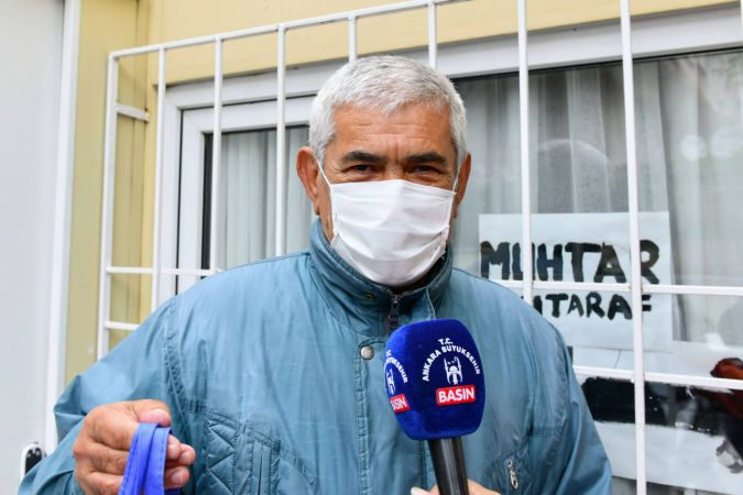 Ankara Büyükşehir'den Büfeci esnafına ve 65 yaş üstü vatandaşlara maske dağıtımı 19
