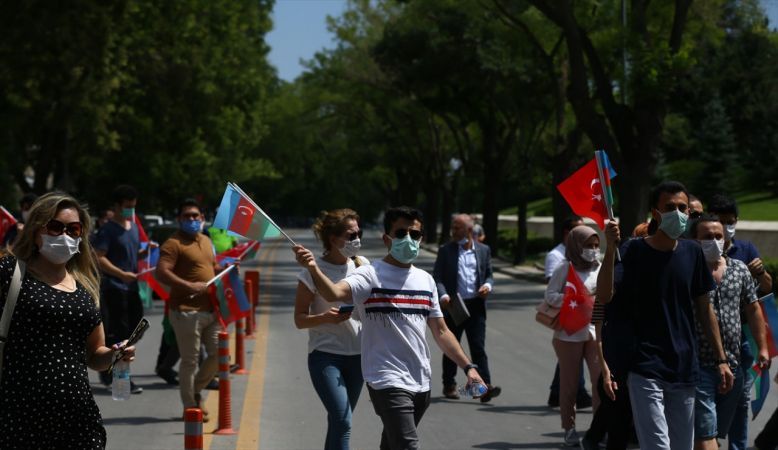 Ankara'da Ermenistan saldırılarına protesto!  Azerbaycan'a destek... Anıtkabir'i ziyaret 10