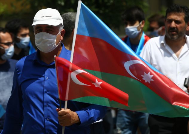Ankara'da Ermenistan saldırılarına protesto!  Azerbaycan'a destek... Anıtkabir'i ziyaret 12