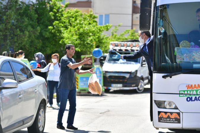 Ankara'nın en başarılı belediye başkanı Murat Köse oldu 18