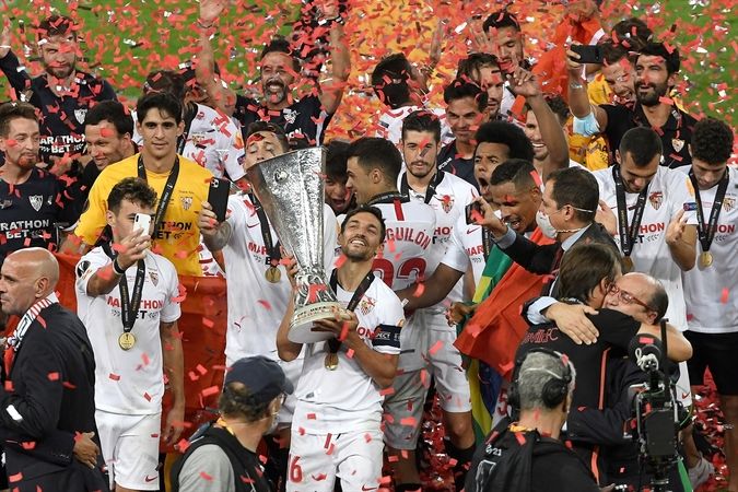 Sevilla 6. kez UEFA Avrupa Ligi şampiyonu 4