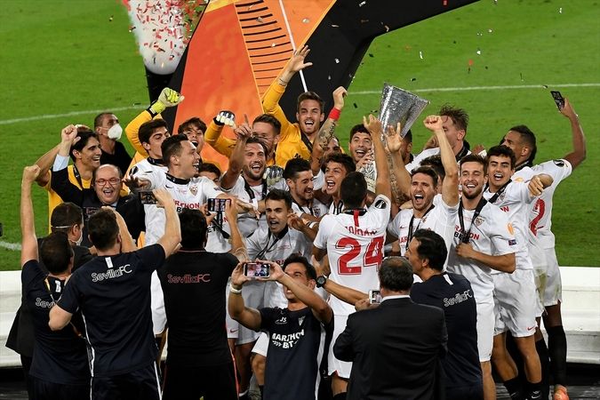 Sevilla 6. kez UEFA Avrupa Ligi şampiyonu 8
