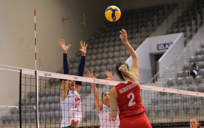 Voleybol: 19 Yaş Altı Genç Kızlar Avrupa Şampiyonası: Türkiye: 3 Bulgaristan: 0 3
