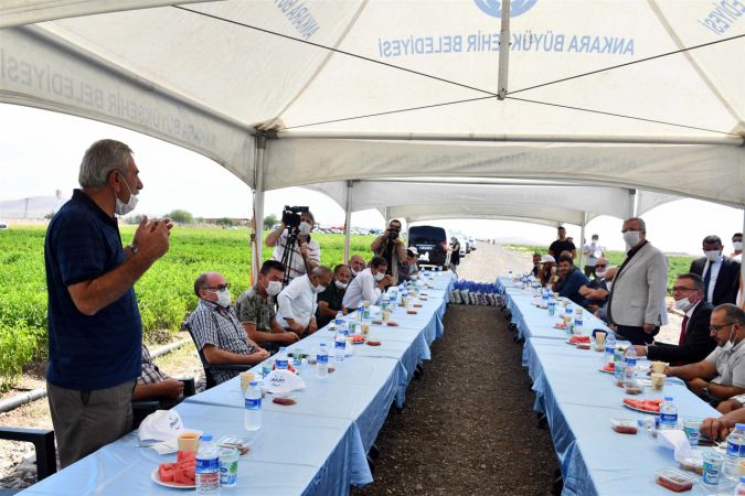 Başkan Yavaş “Sulu Tarım Projesi” için çiftçilerle buluştu - Ankara 9
