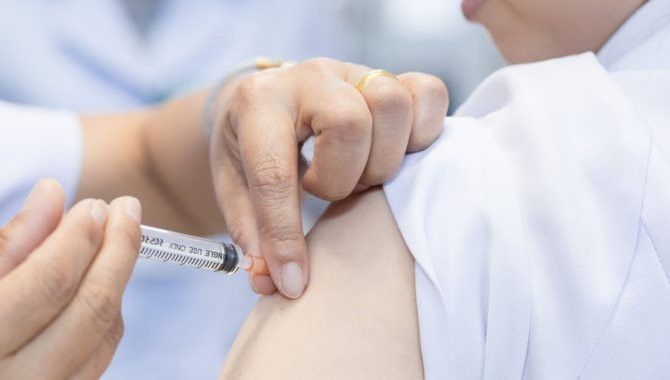 Uzmanlar  Uyarıyor: "Grip ve zatürre aşıları Kovid-19’dan korumaz" 5