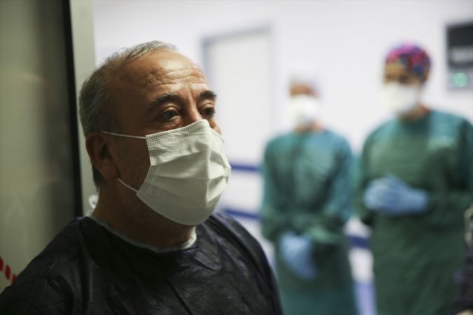 Ankara'da 96 yaşında koronavirüsü yendi, hastaneden alkışlarla taburcu edildi 9