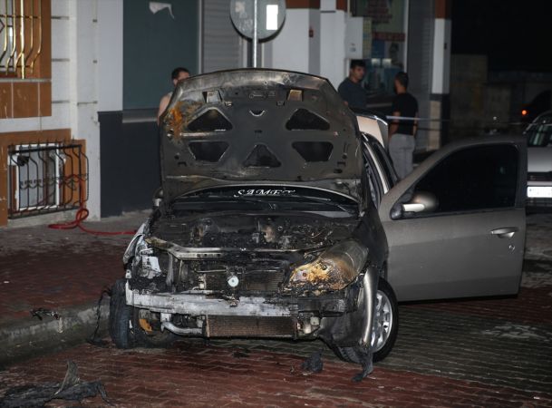 "iki otomobil ateşe verildi" iddiası polisi alarma geçirdi 4