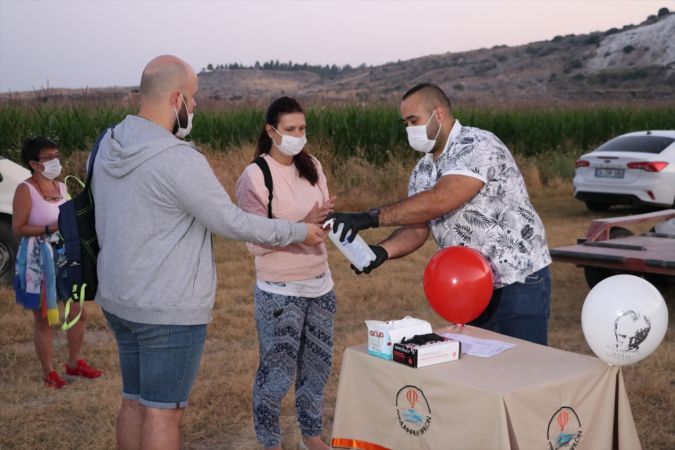 Pamukkale'de 30 Ağustos Zafer Bayramı dolayısıyla özel balon turu gerçekleştirildi - FOTO GALERİ 3