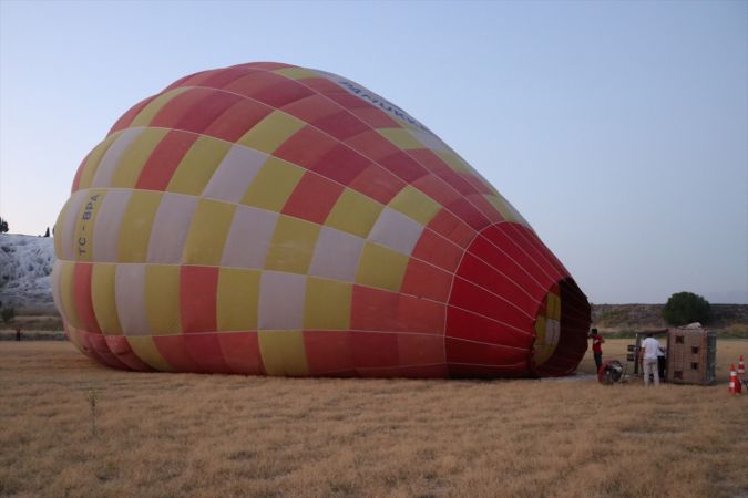 Pamukkale'de 30 Ağustos Zafer Bayramı dolayısıyla özel balon turu gerçekleştirildi - FOTO GALERİ 11
