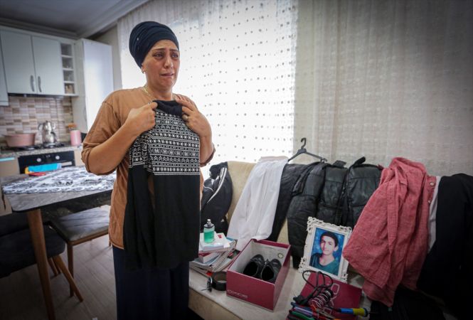 Kanser hastası anne, 14 yaşındaki oğluna kavuşmak için 1 yıldır HDP önünde evlat nöbetinde 5