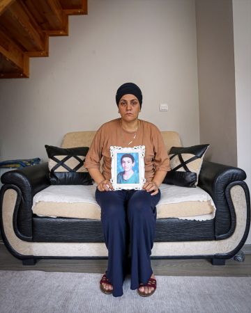 Kanser hastası anne, 14 yaşındaki oğluna kavuşmak için 1 yıldır HDP önünde evlat nöbetinde 6