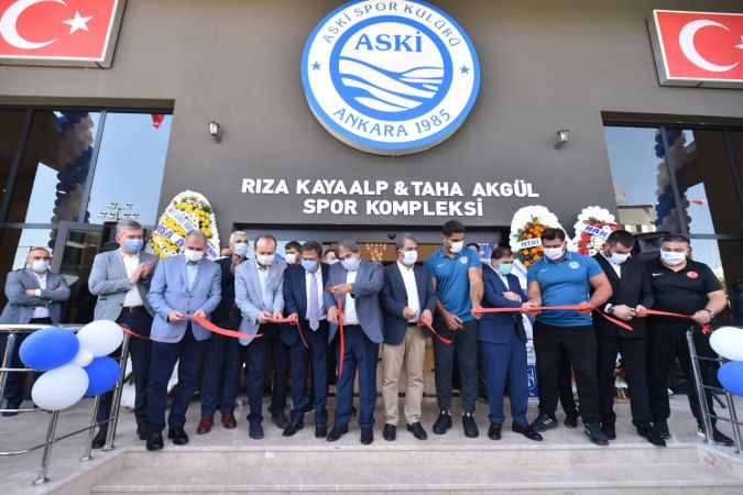 Ankara’ya yeni bir spor kompleksi daha kazandırıldı... Türkiye'nin Avrupa standartlarında ilk güreş salonu açıldı 1