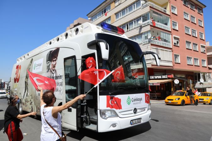 Çankaya’da 30 Ağustos coşkusunu sokaklara taşıdı - Ankara 1