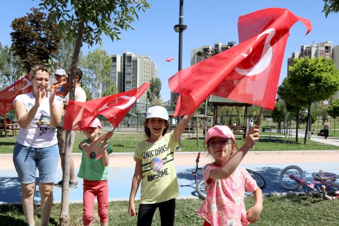 Çankaya’da 30 Ağustos coşkusunu sokaklara taşıdı - Ankara 3