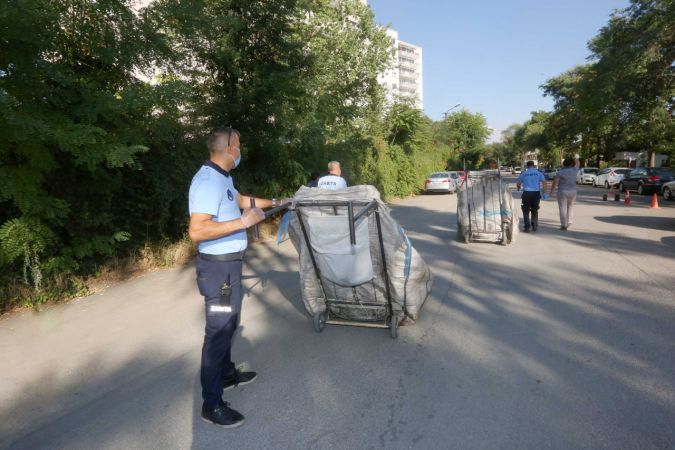 Yenimahalle'de Kağıt Toplayıcılarına Operasyon: 160 araca el koyuldu - Ankara 2