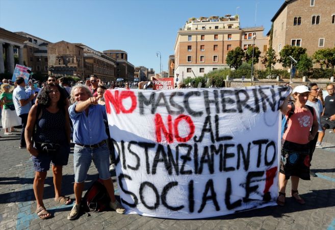 İtalya'da Kovid-19 önlemleri protesto edildi - Video Haber 9