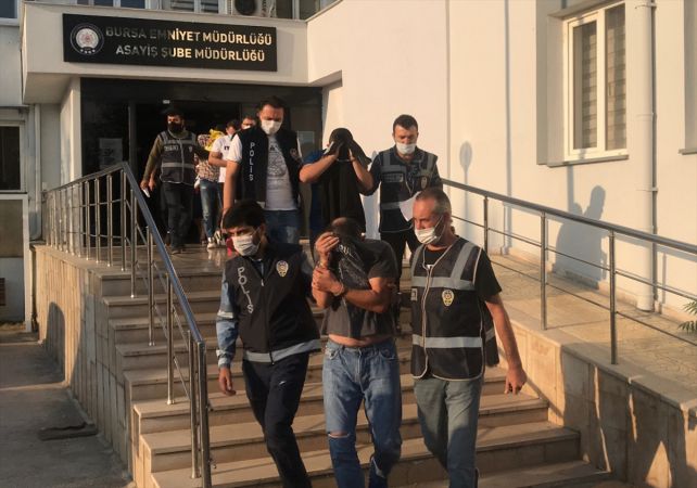 Bursa merkezli 4 ilde fuhuş operasyonu: 15 gözaltı 2