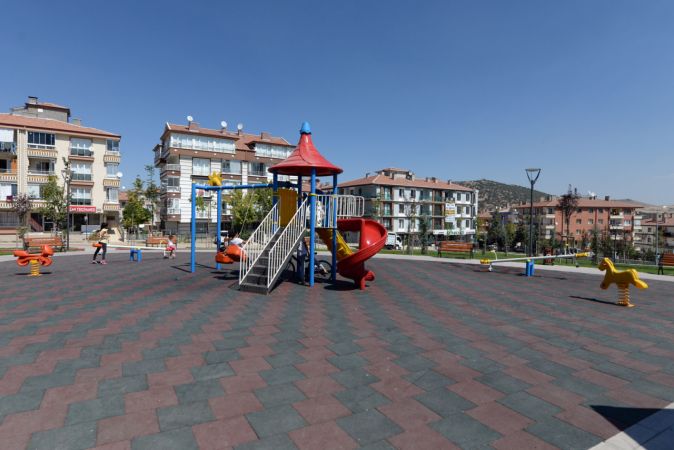 Altındağ Belediyesi, ilçeye yeni parklar kazandırmaya devam ediyor - Ankara 3