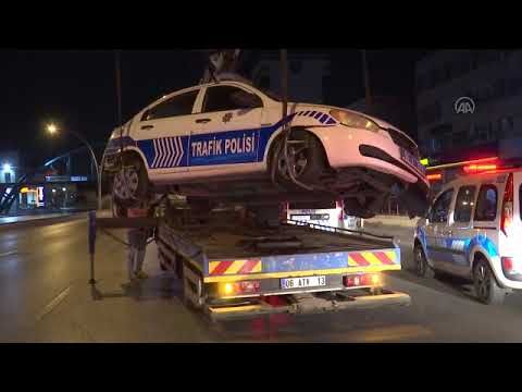 Ankara'da Otomobil Polis Aracını Trafikte Sıkıştırdı! Polis Aracı Bariyerler çarptı, 2 Polisimiz Yaralı 5
