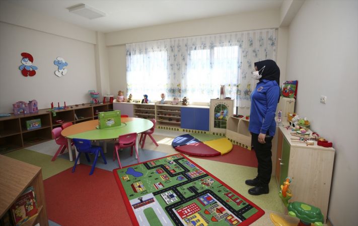 Ankara Sincan Kadın Kapalı Cezaevi'ndeki anne çocuk ünitesi, haftaya faaliyete geçecek 7