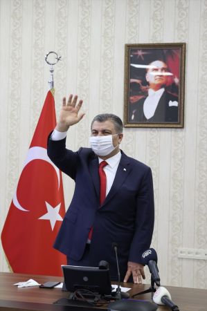 Sağlık Bakanı Koca, DSÖ Coğrafi Ayrık İstanbul Ofisi'nin açılışında konuştu 12