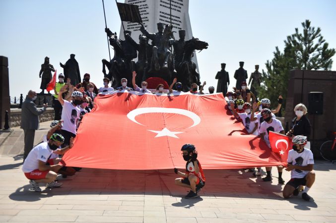 Ankara Kalesi’nin Bayrağı Polatlı’da 1