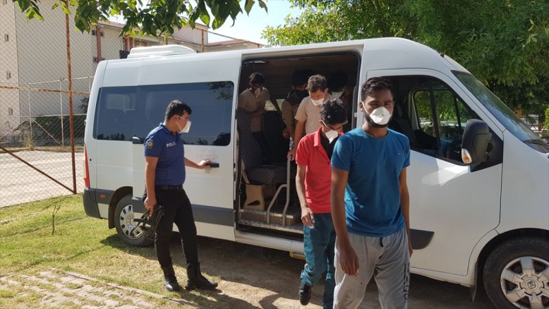 Yurda yasa dışı yollardan girdikleri belirlenen 16 sığınmacı yakalandı 3