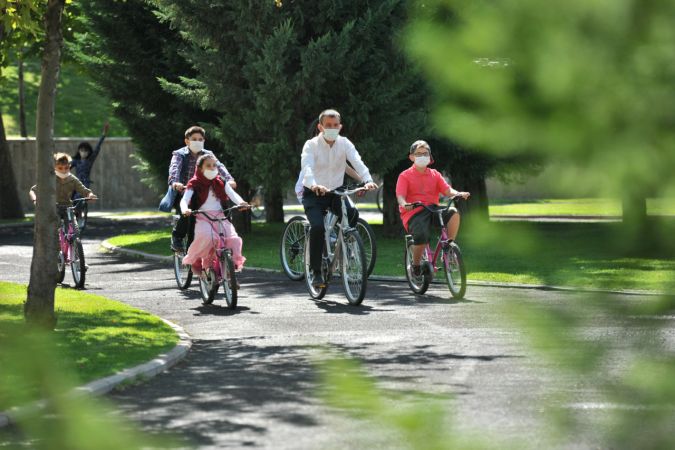 Başkan Balcı, Altındağlı çocuklarla bisiklet sürdü - Ankara 1
