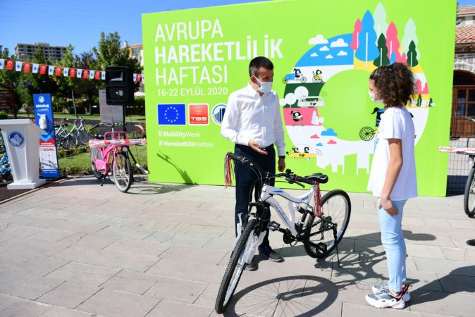 Başkan Balcı, Altındağlı çocuklarla bisiklet sürdü - Ankara 5