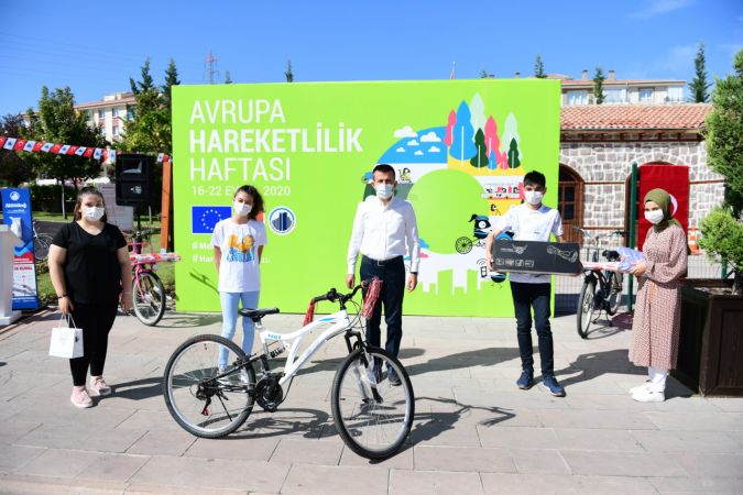 Başkan Balcı, Altındağlı çocuklarla bisiklet sürdü - Ankara 6