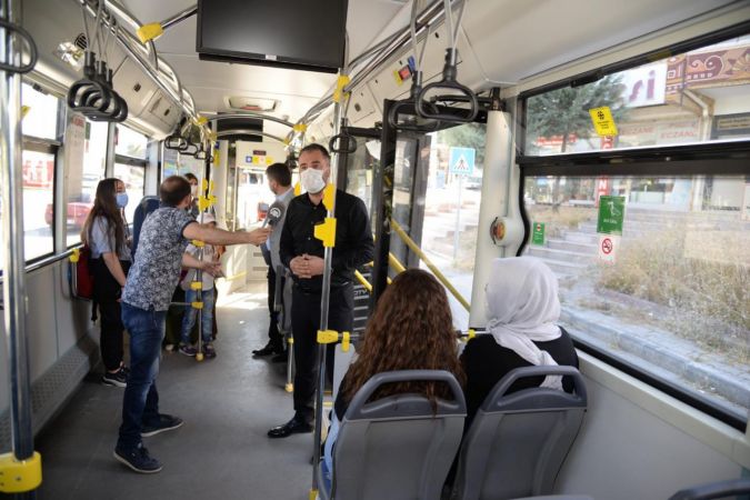 Başkan Çetin, Halk Otobüsüne Binerek Vatandaşları Uyardı - Ankara 1