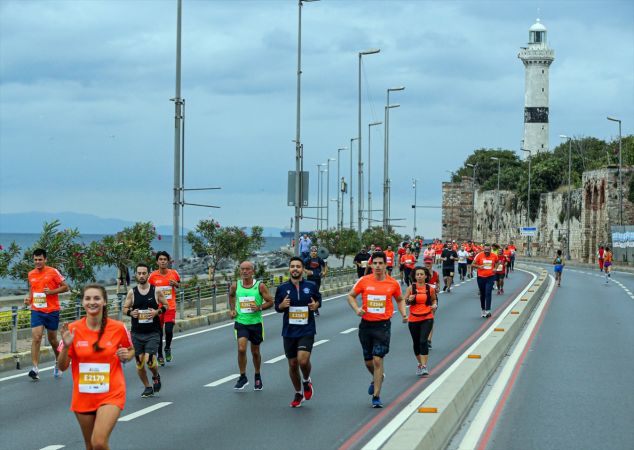 Vodafone İstanbul Yarı Maratonu koşuldu - Foto Galeri 9