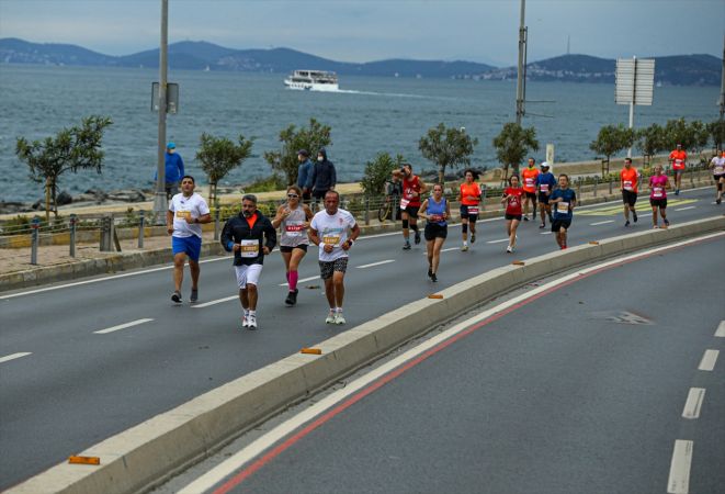 Vodafone İstanbul Yarı Maratonu koşuldu - Foto Galeri 1