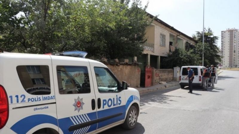 Kayseri'de eşi tarafından bıçaklanan hamile kadın ağır yaralandı 2