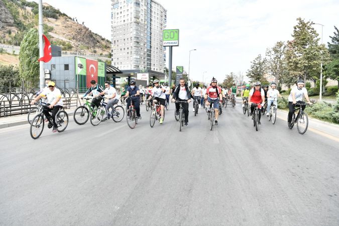 Ankara Mamak’ta pedaller sıfır karbon için çevrildi 10