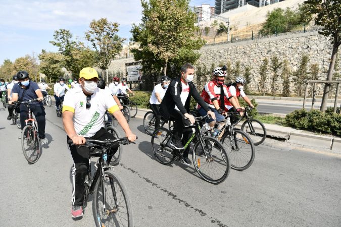 Ankara Mamak’ta pedaller sıfır karbon için çevrildi 9