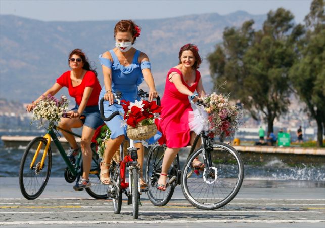 "Süslü Kadınlar" bisiklet turunu, "Kovid-19" tedbirleri altında gerçekleştirdi 3