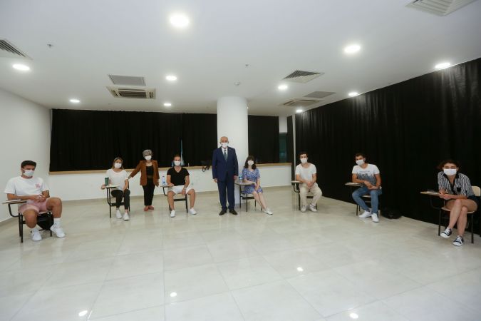 Başkan Yaşar, genç tiyatrocularla derse girdi 8