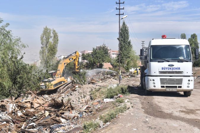 Ankara Büyükşehir’in atıkla mücadelesi devam ediyor 7