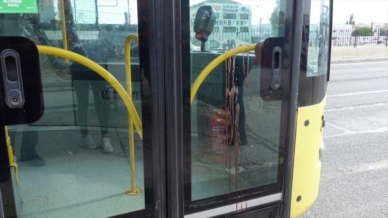 Belediye otobüsünde maske tartışmasında dehşet! Şoför yolcuyu bıçakladı 5